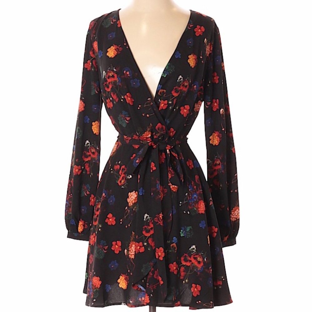 GB Floral Wrap Dress, Size Small